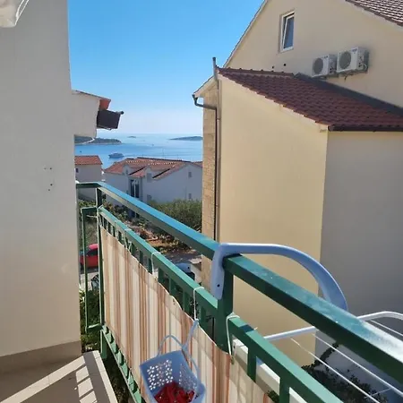 Apartmani Toni Poce 2 Primosten Exterior photo