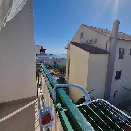 Apartmani Toni Poce 2 Primosten Exterior photo