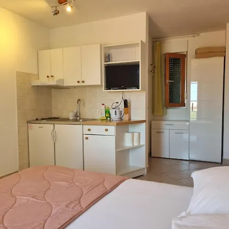 Apartmani Toni Poce 2 Primosten Exterior photo