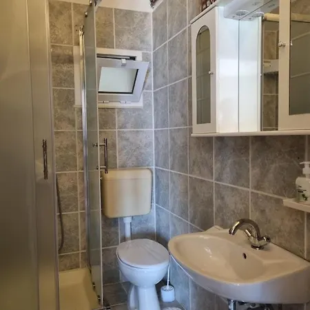 Apartmani Toni Poce 2 Primosten Exterior photo