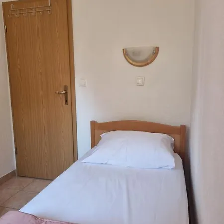 Apartmani Toni Poce 2 Primosten Exterior photo
