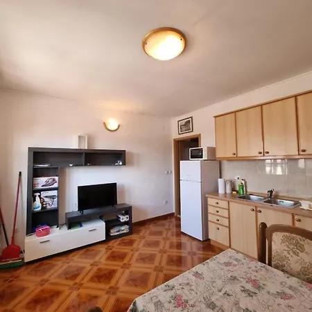 Apartmani Toni Poce 2 Primosten Exterior photo