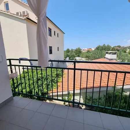 Apartmani Toni Poce 2 Primosten Exterior photo