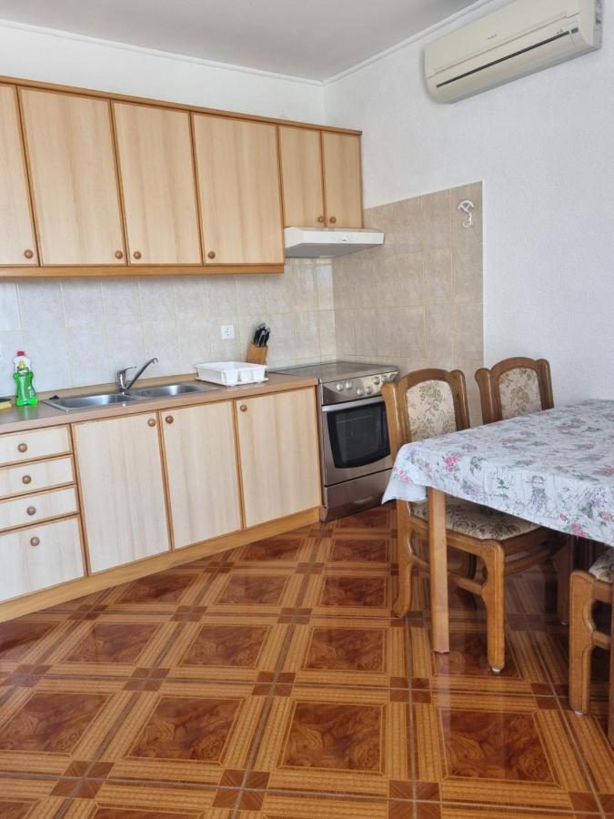 Toni Poce 2 Apartment Primosten