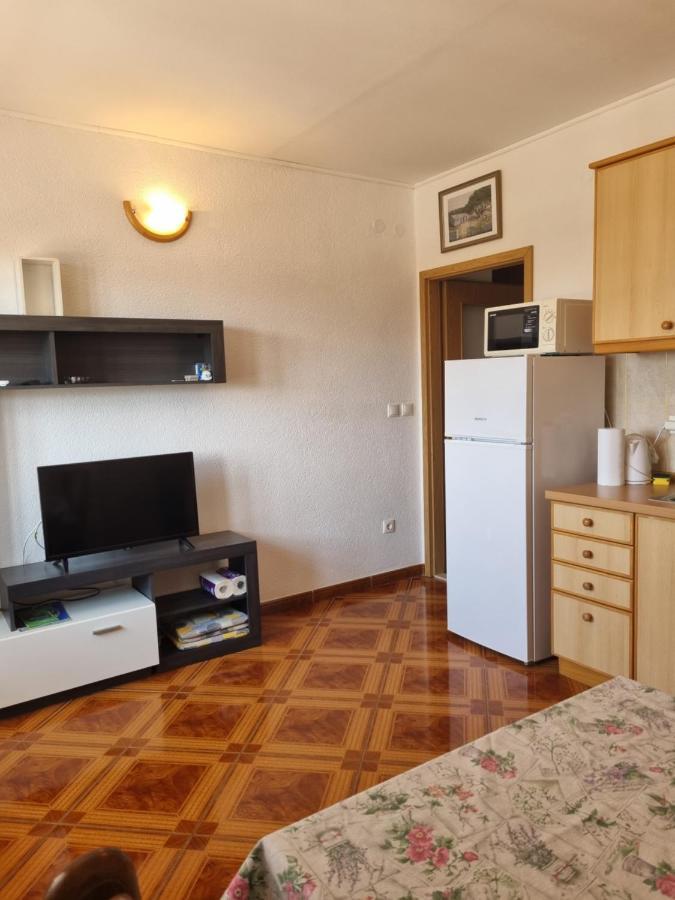 Toni Poce 2 Apartment
